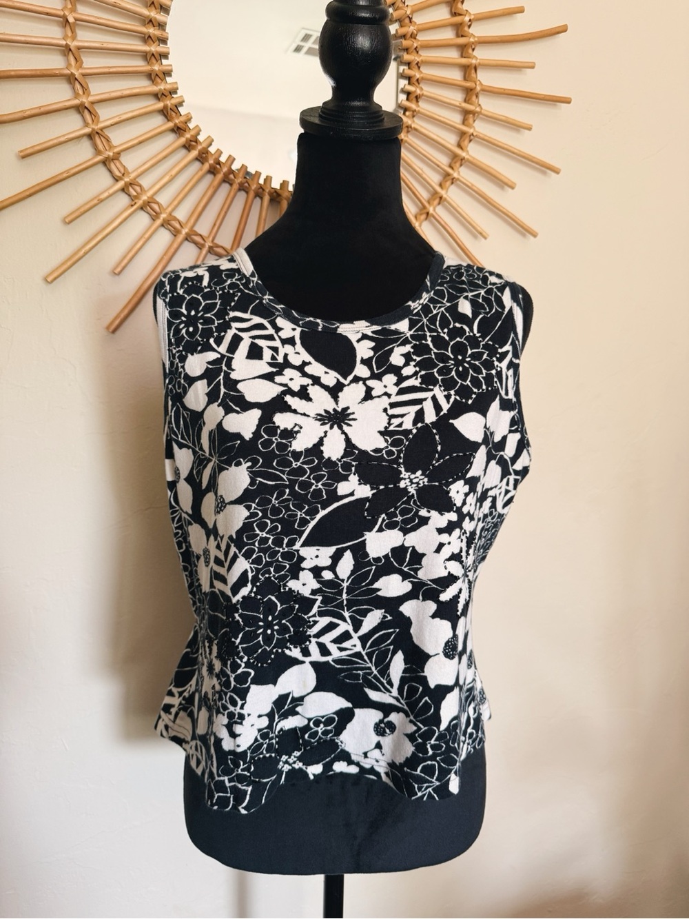 Sleeveless Black & White Floral Tank Top